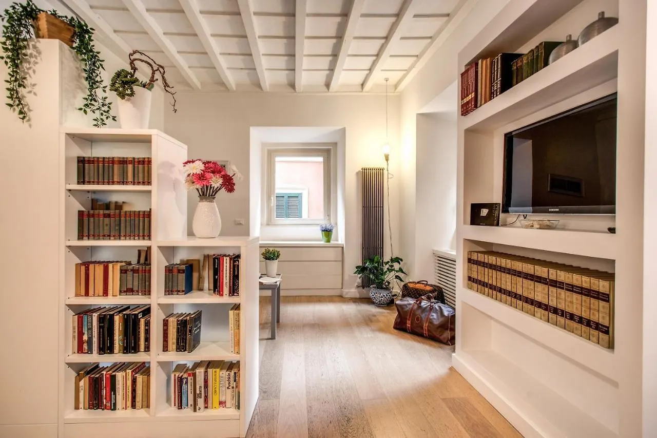*** Konukevi Orange Suites Roma İtalya