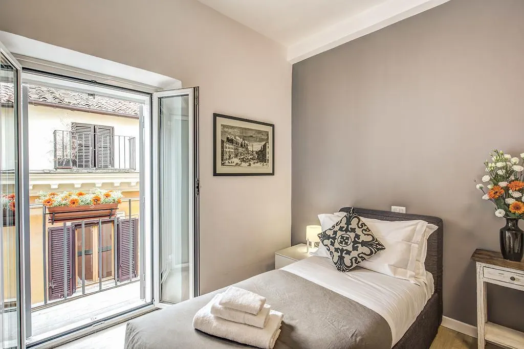 Orange Suites Rome 3*,