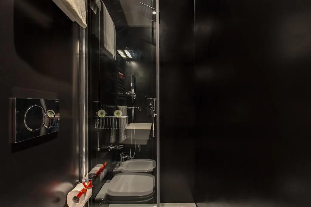 *** בית הארחה רומא Orange Suites איטליה